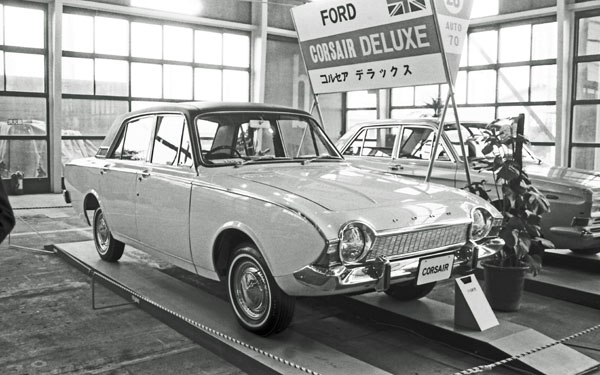 (16-4a)(214-23) 1970 Ford Corsair Deluxe.jpg